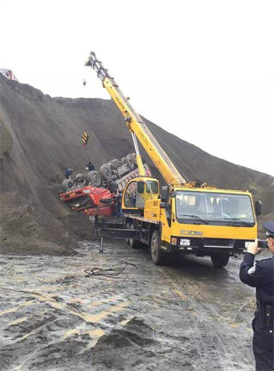 洪雅上犹道路救援